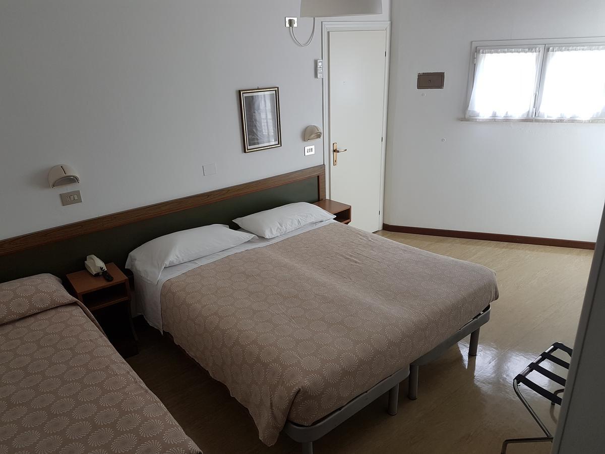 Hotel Residence Adriana Cesenatico Zewnętrze zdjęcie